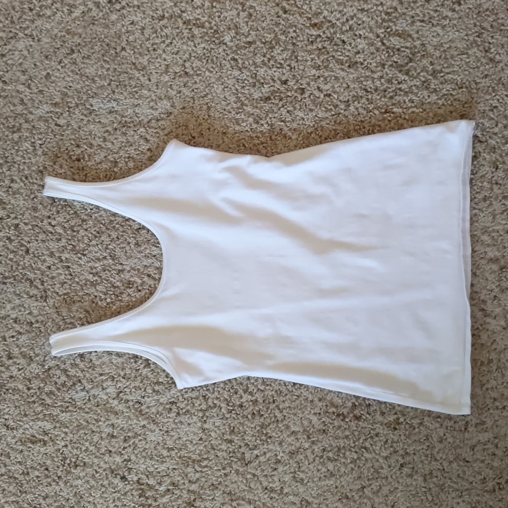 Size Medium Maurices White Tank